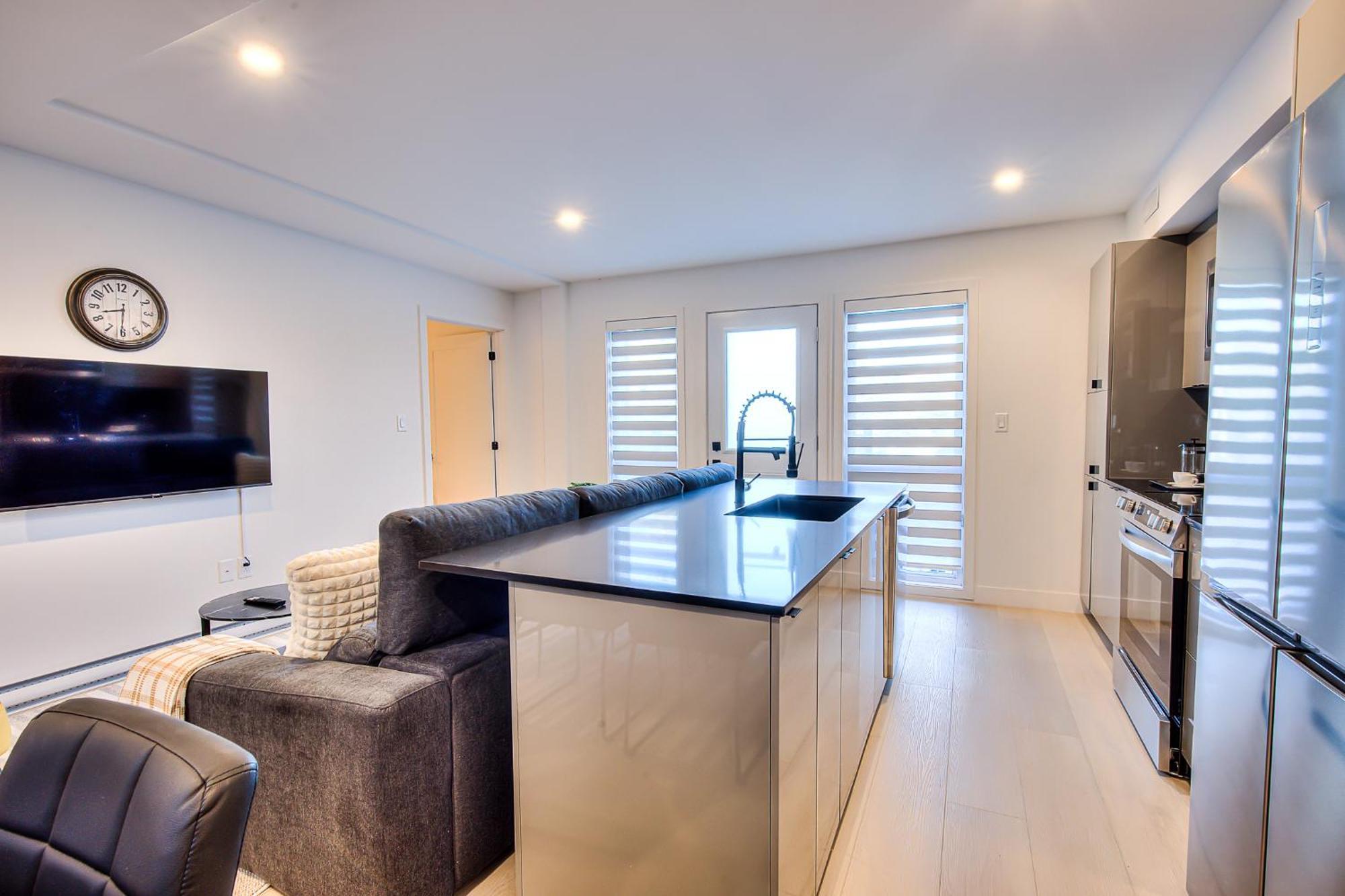 Appartement Montreal Restful Nights, Adventure Days Await! Extérieur photo