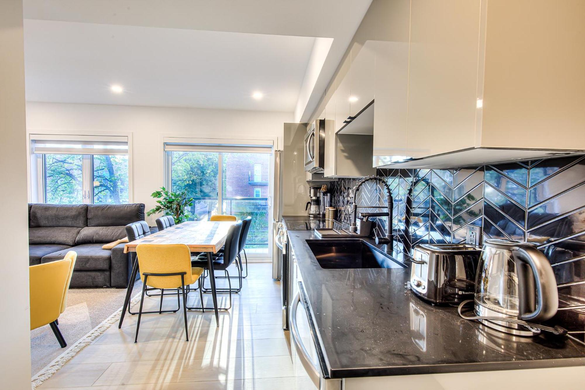 Appartement Montreal Restful Nights, Adventure Days Await! Extérieur photo